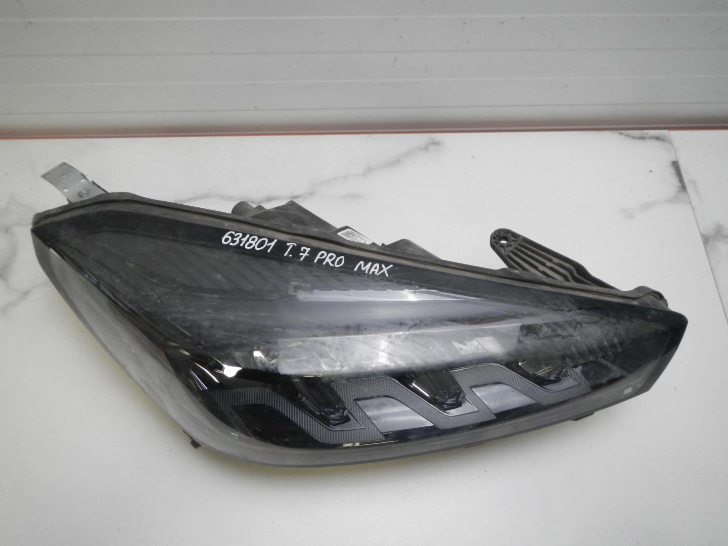 Фара правая