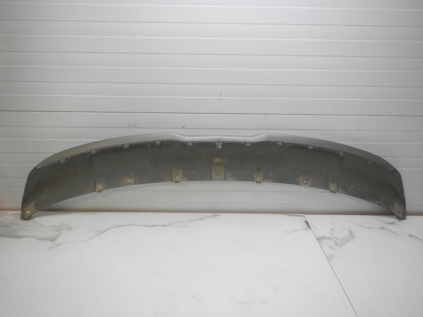 Накладка переднего бампера