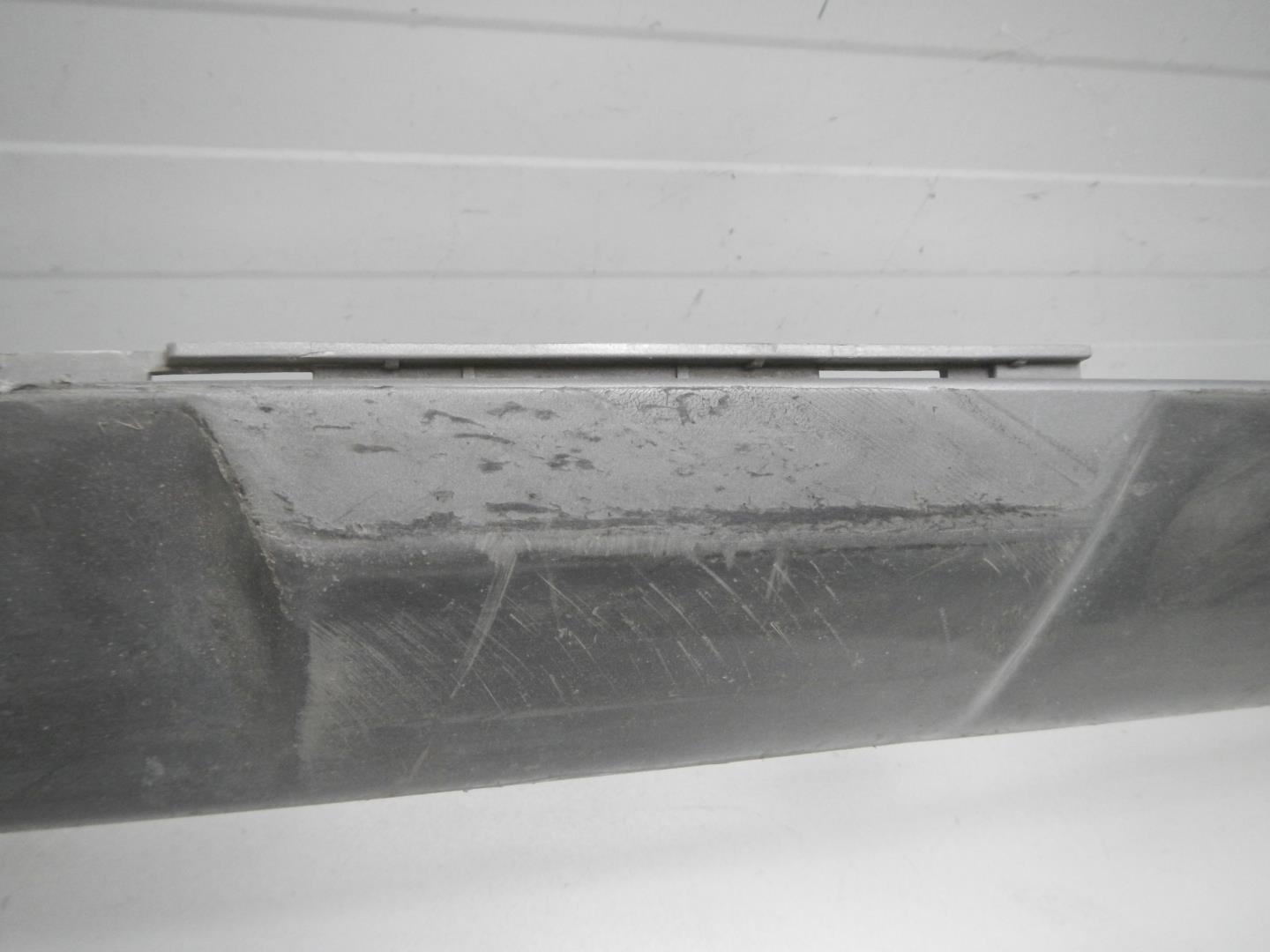 Накладка переднего бампера