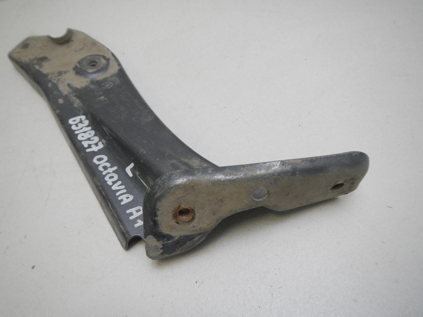 Кронштейн крепления крыла