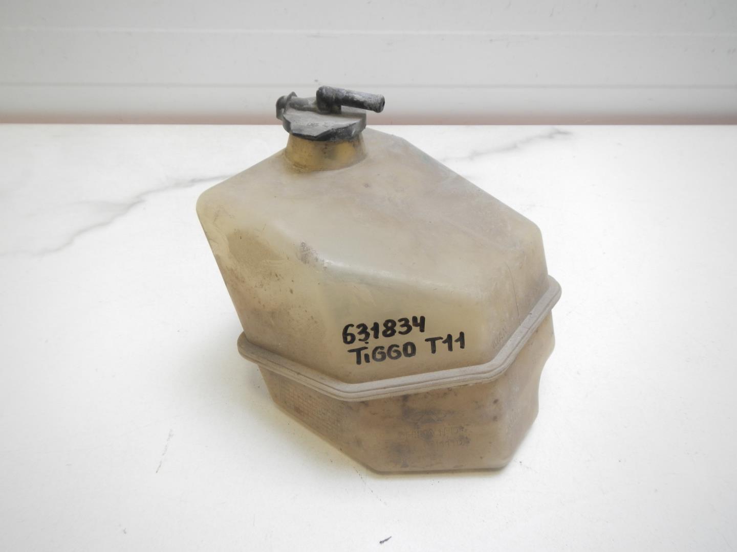 Бачок расширительный