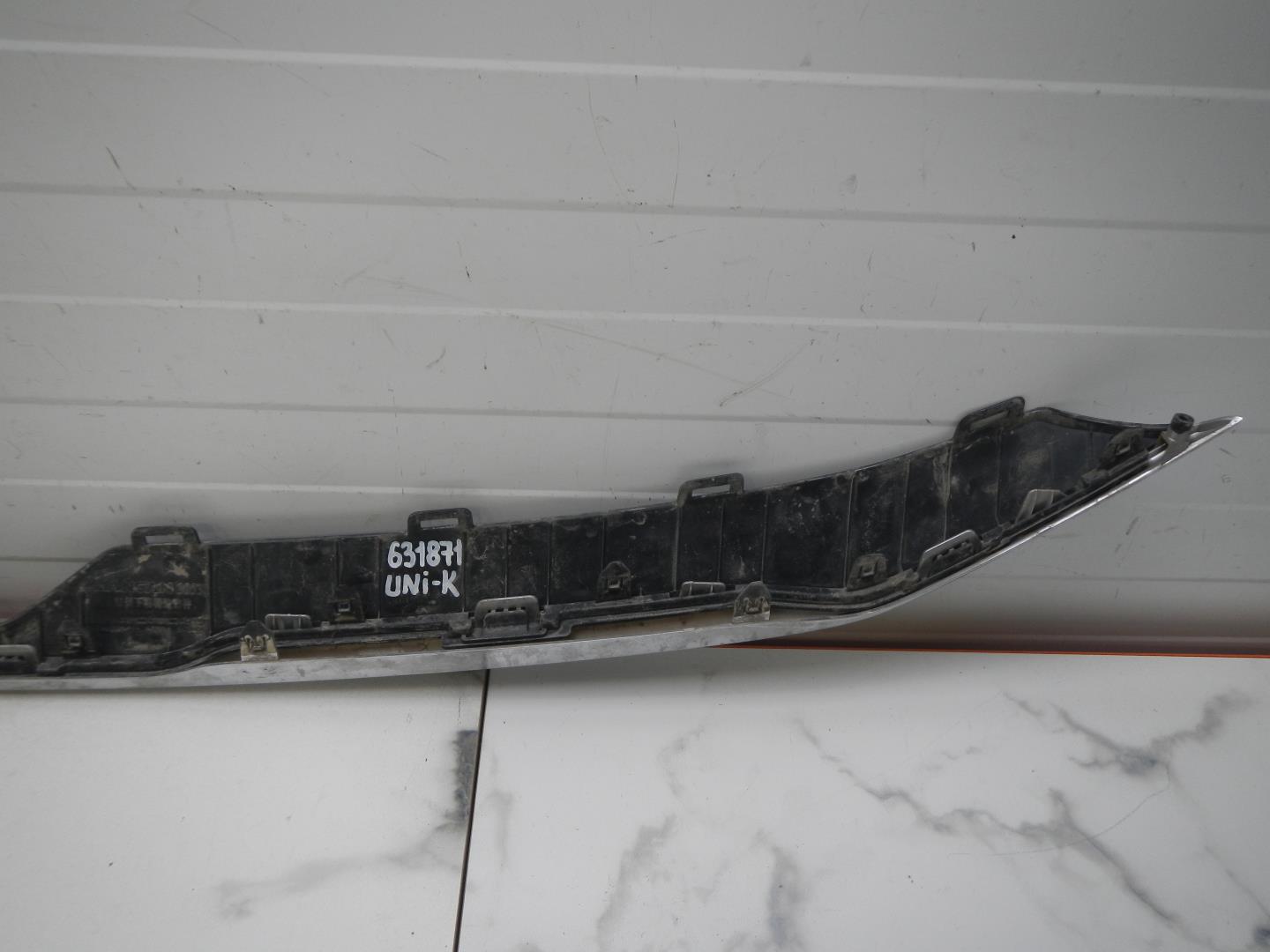 Накладка переднего бампера