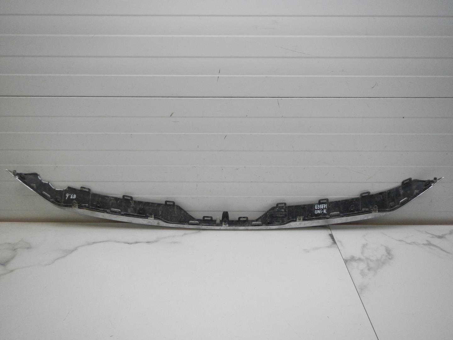 Накладка переднего бампера