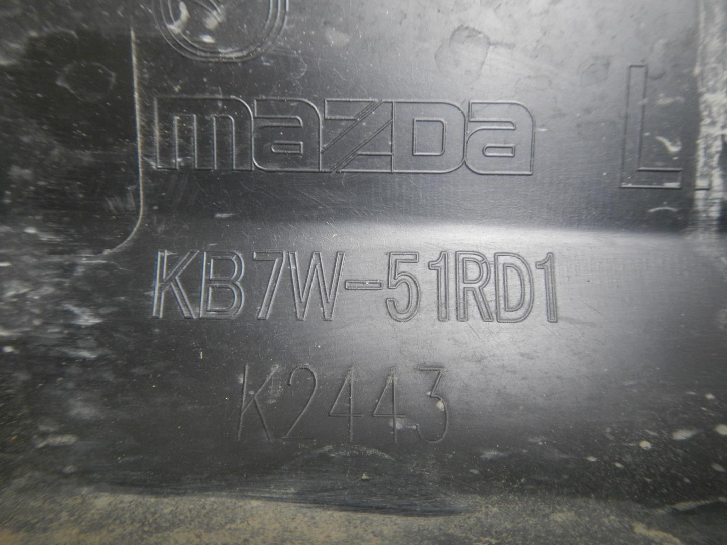 Молдинг задней левой двери