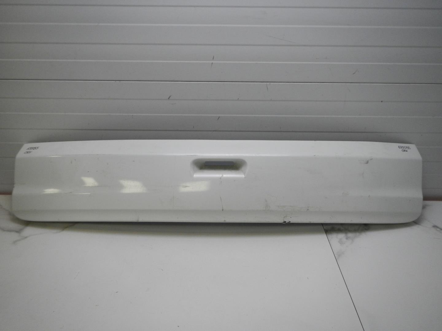 Накладка двери багажника