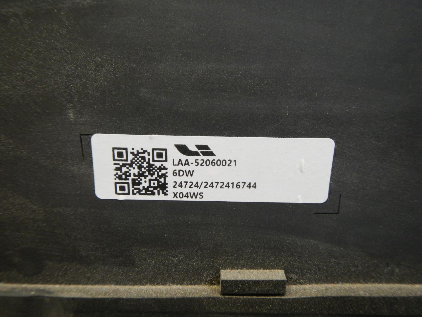 Стекло лобовое (ветровое)