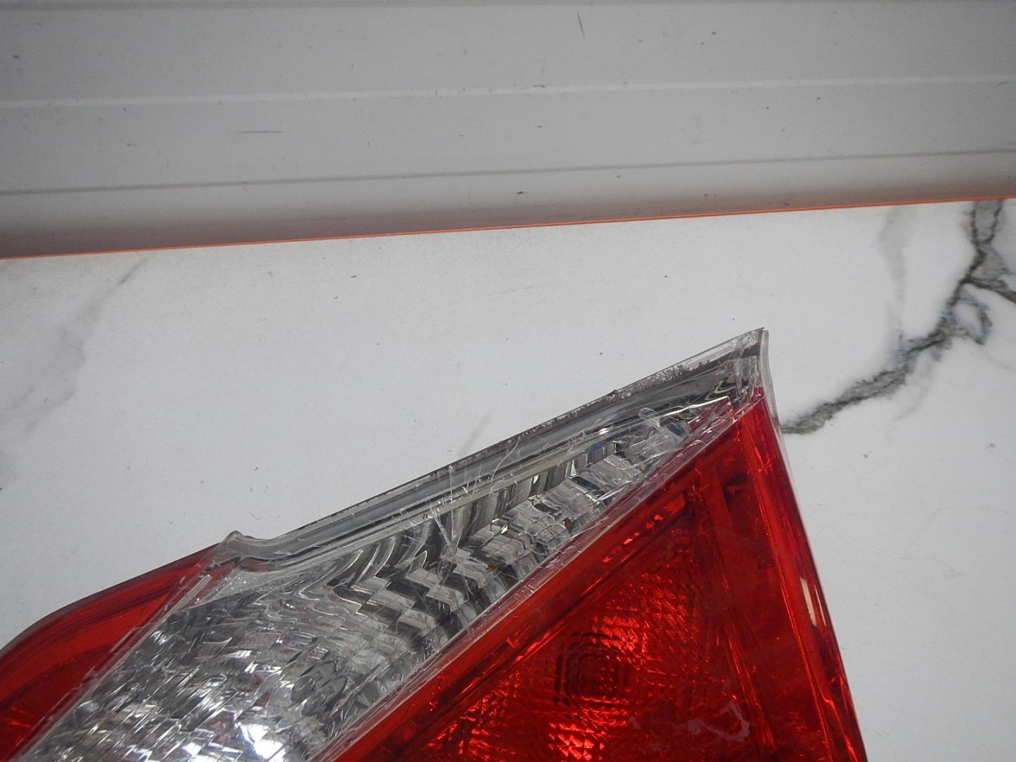 Фонарь задний внутренний левый