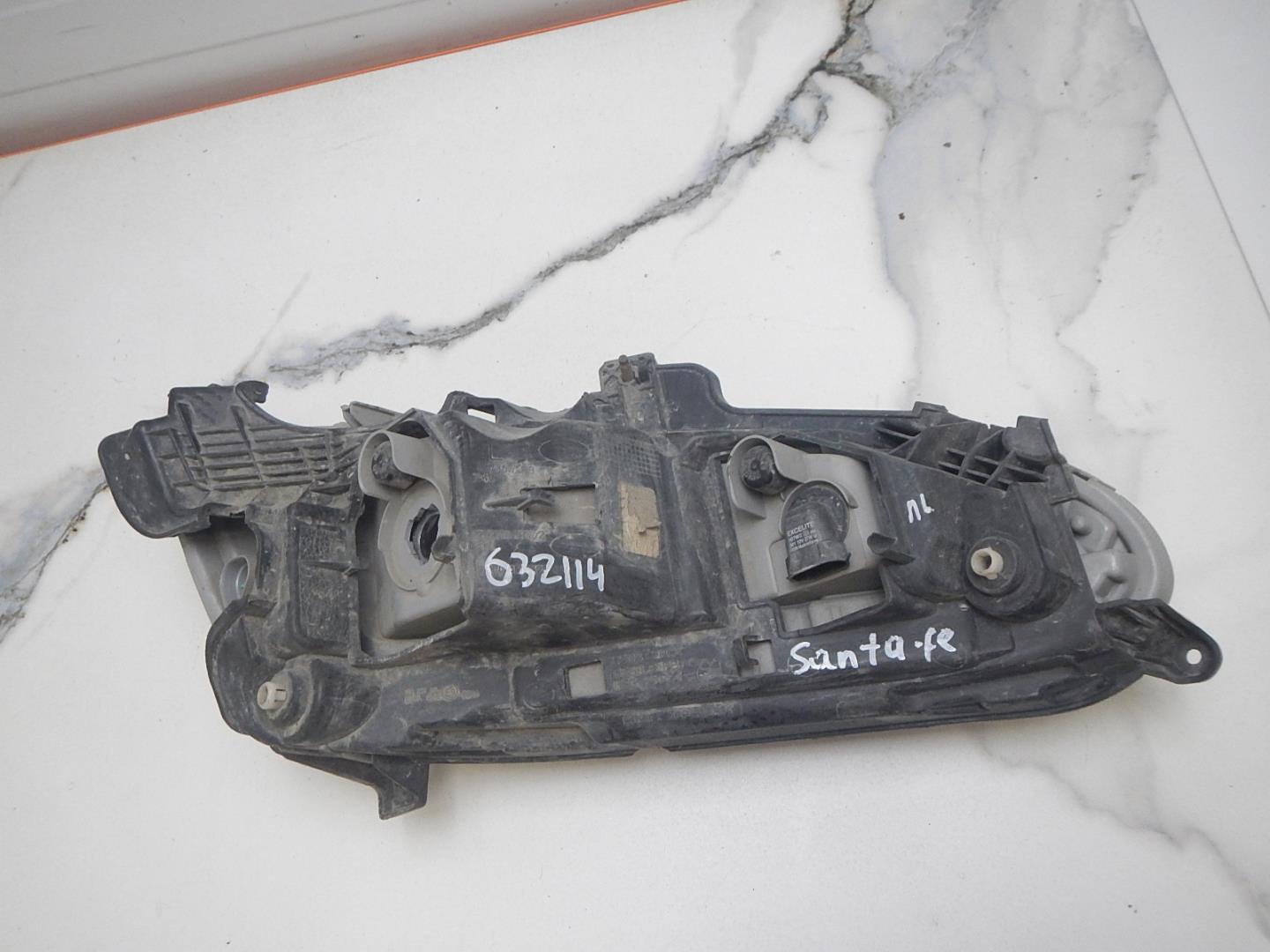 Фара противотуманная левая