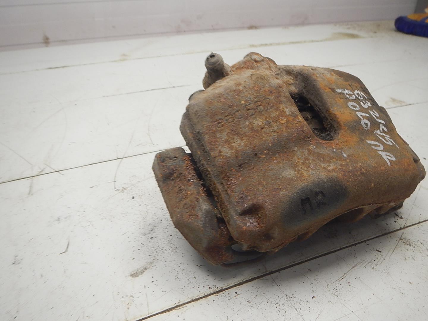 Суппорт передний правый