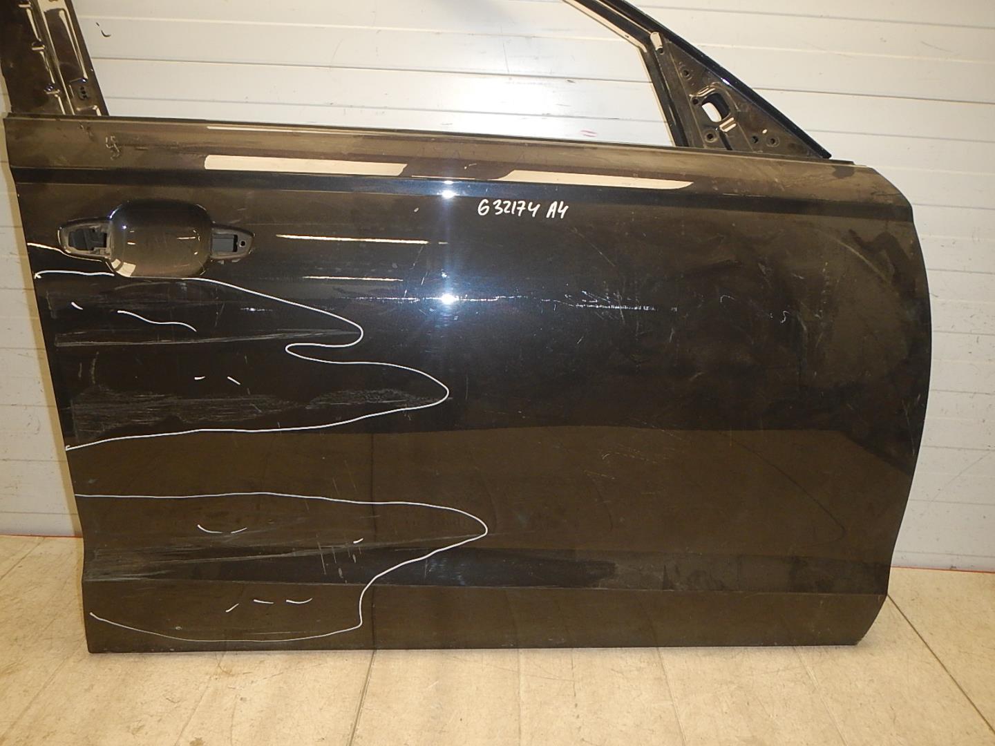 Дверь передняя правая