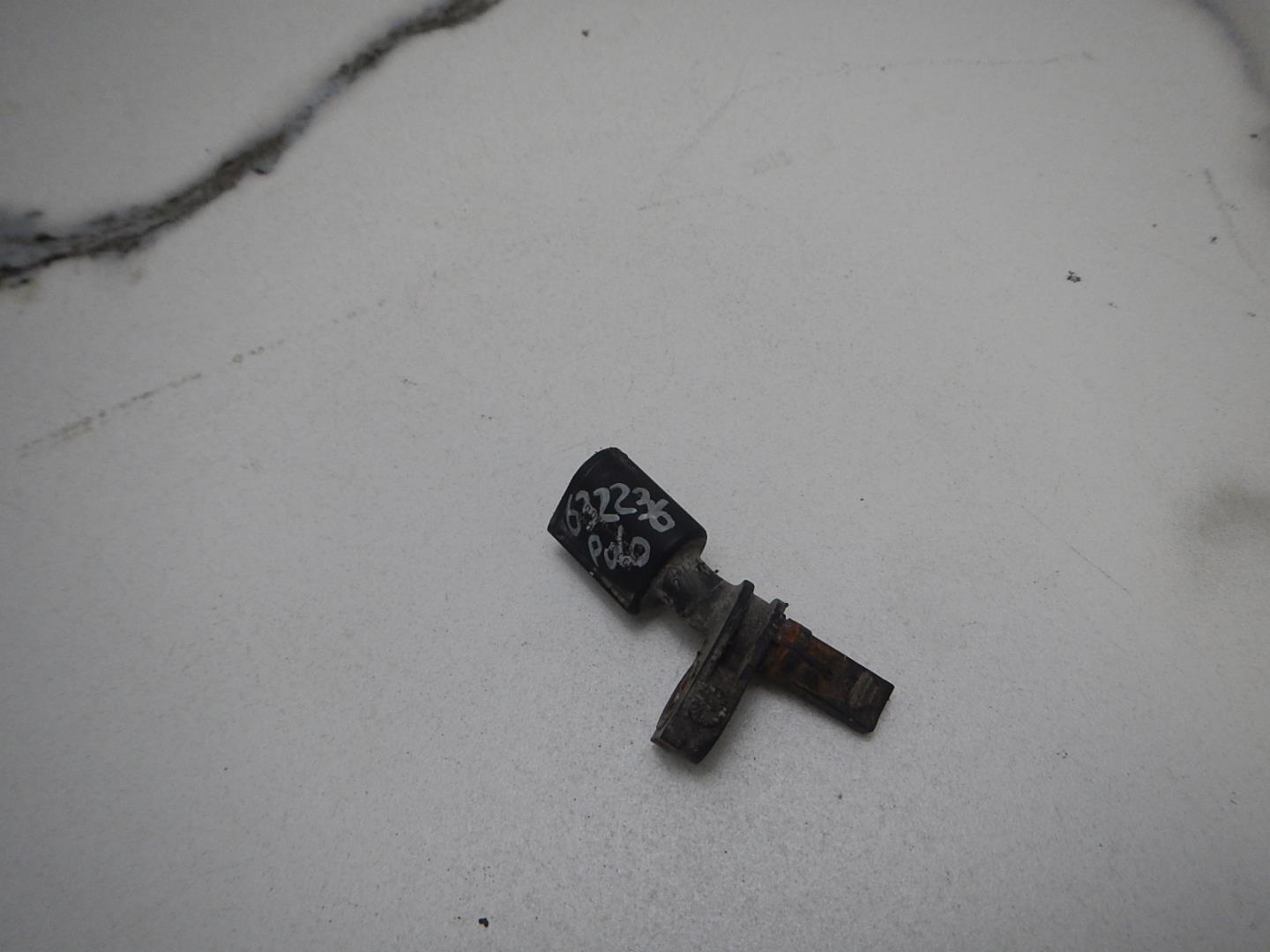 Датчик ABS передний левый