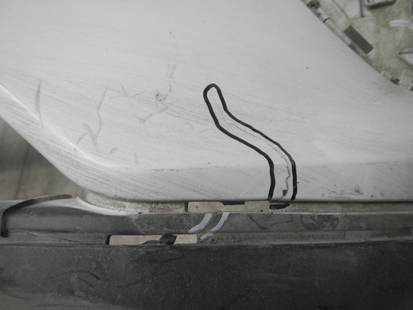 Бампер передний