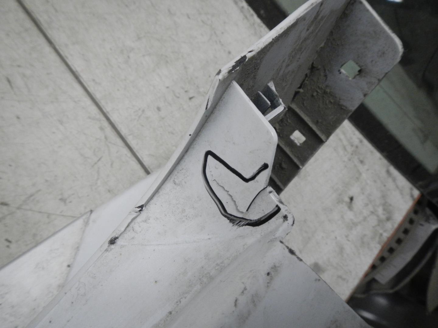 Подножка левая