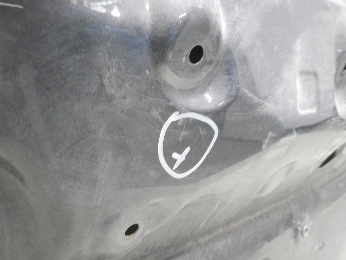 Дверь багажника