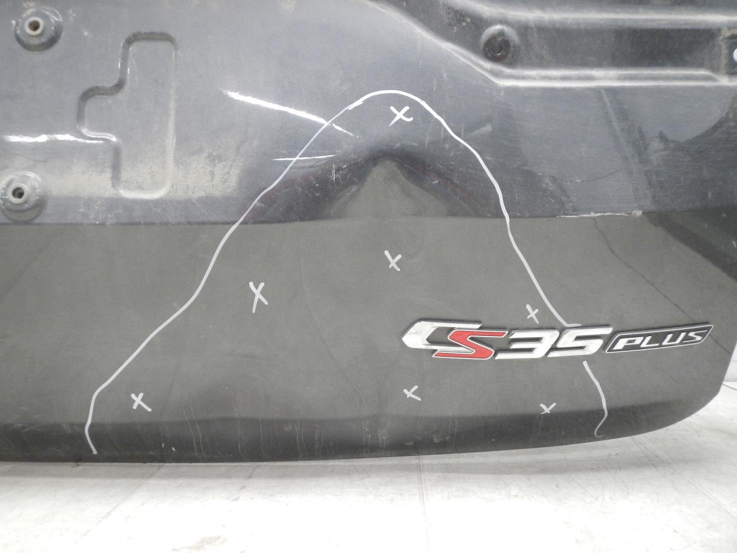 Дверь багажника