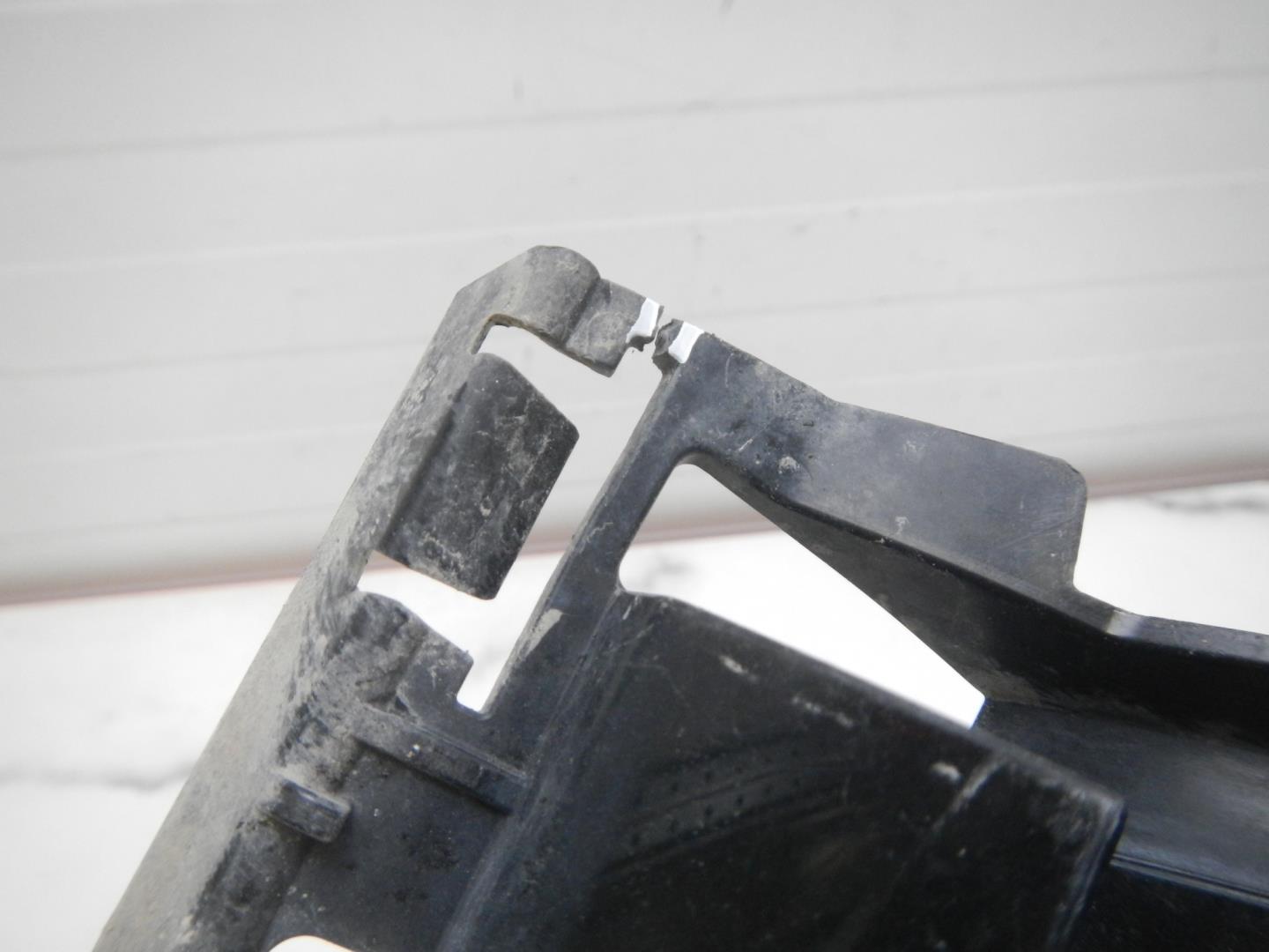 Решетка в бампер правая