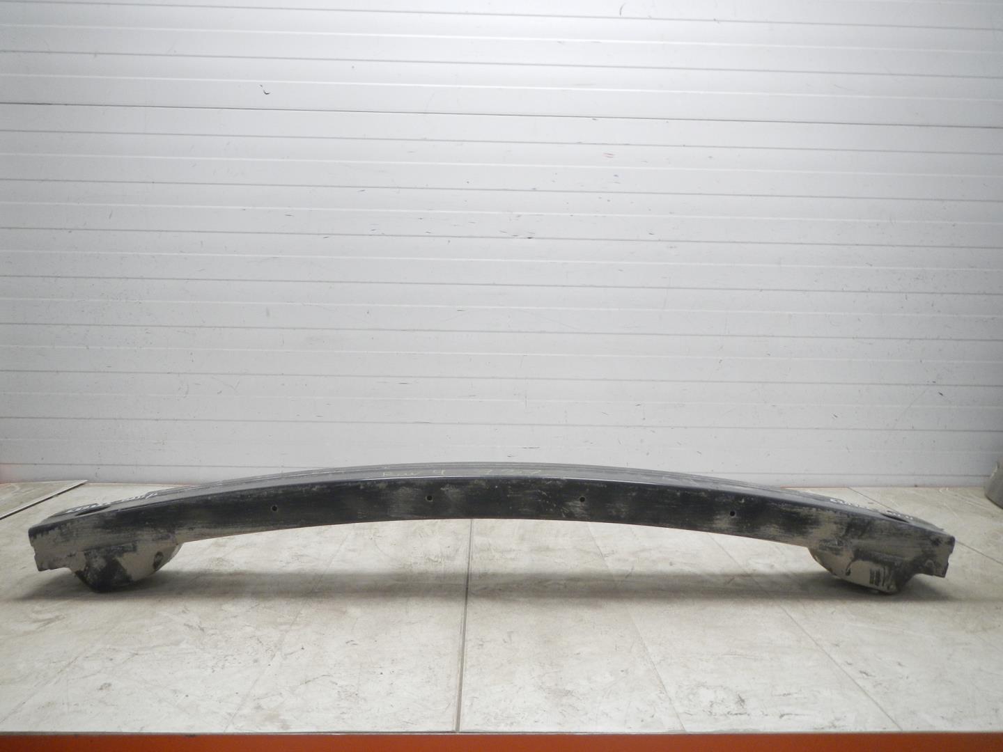 Усилитель заднего бампера