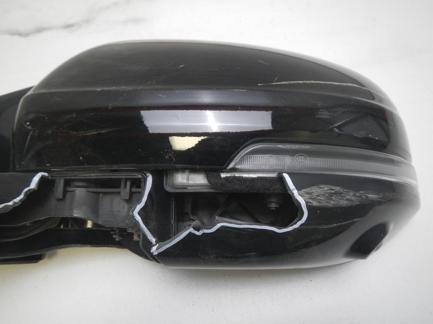 Зеркало левое электрическое