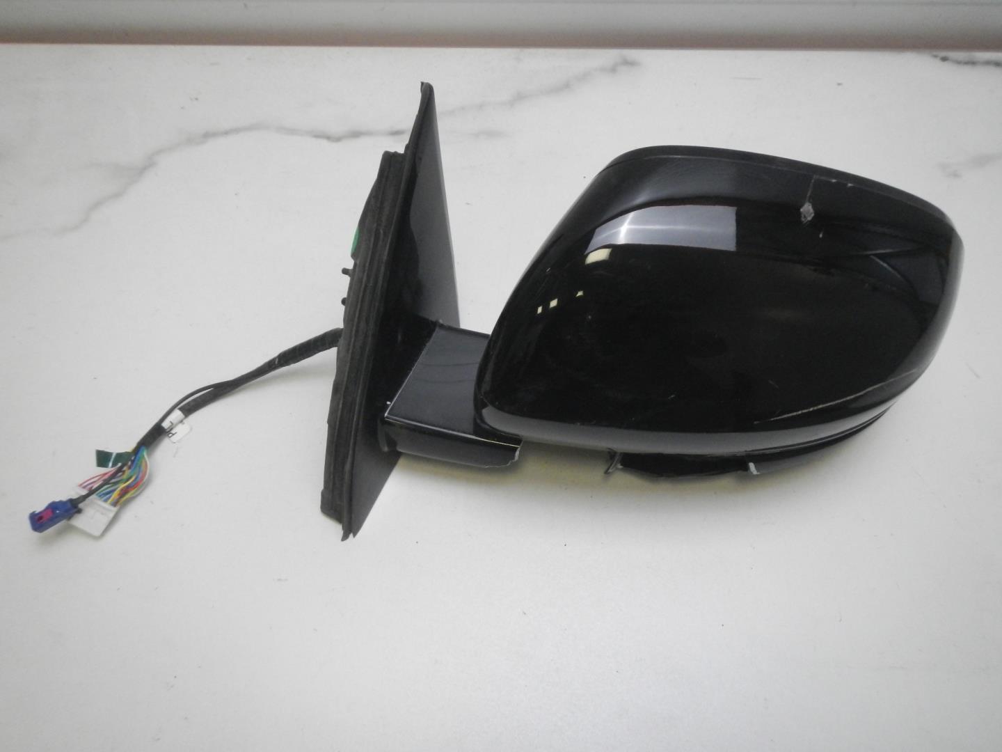 Зеркало левое электрическое