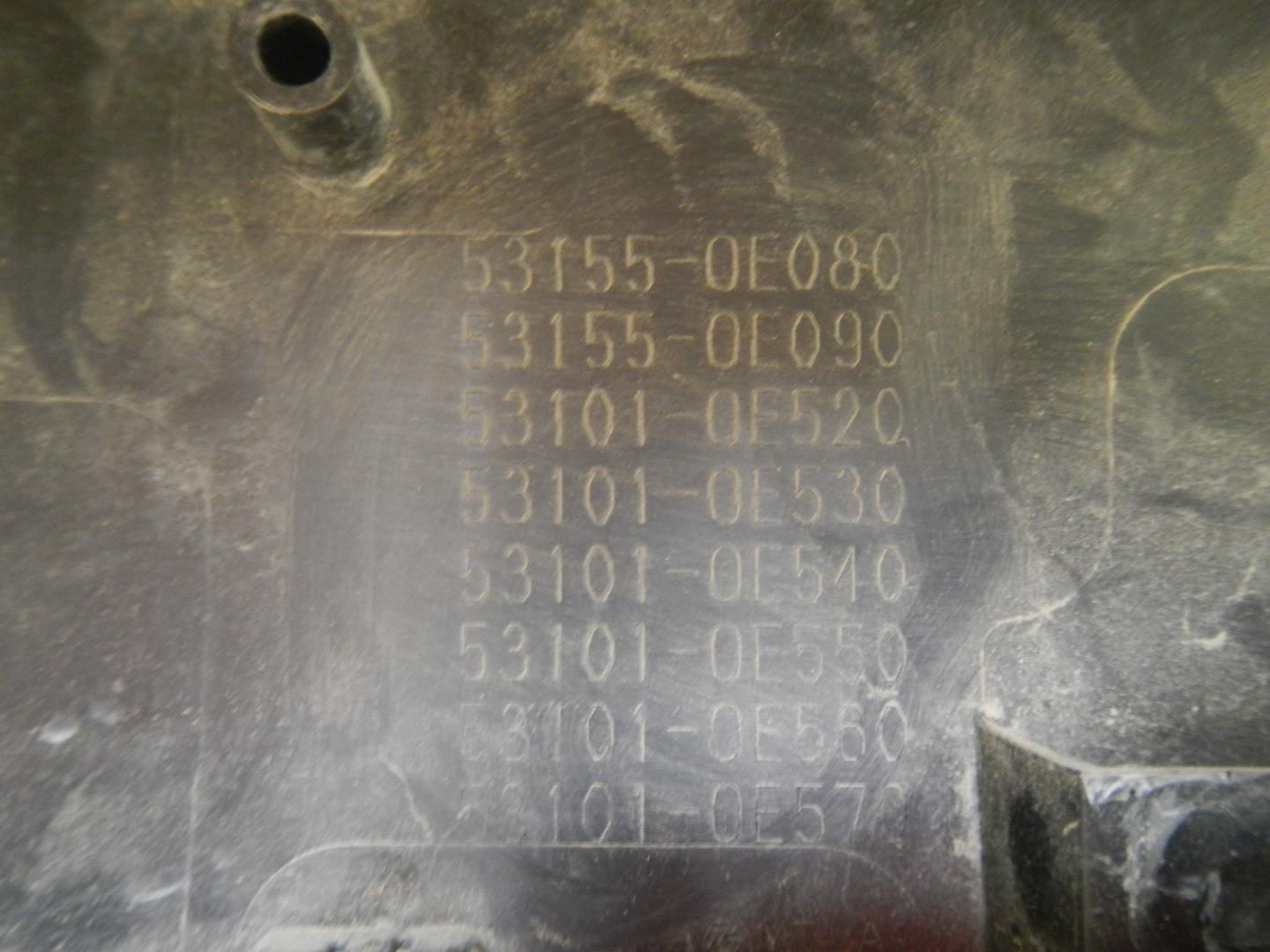 Накладка на решетку радиатора