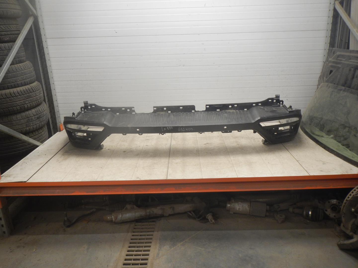 Бампер задний