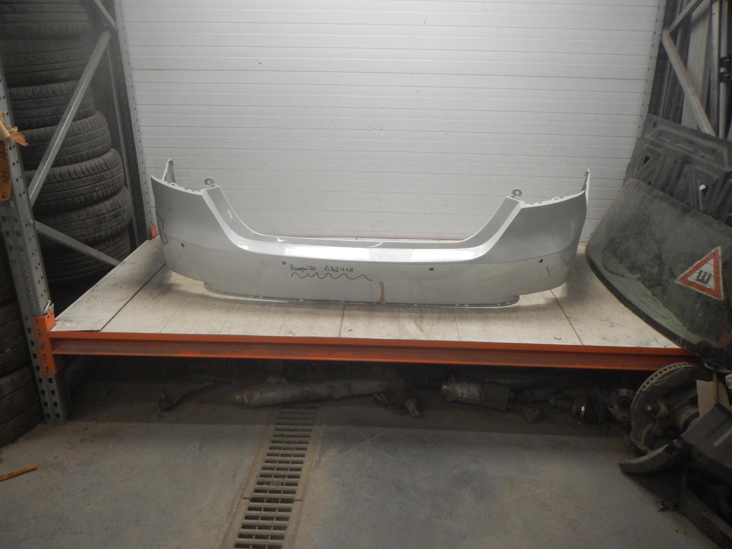 Бампер задний