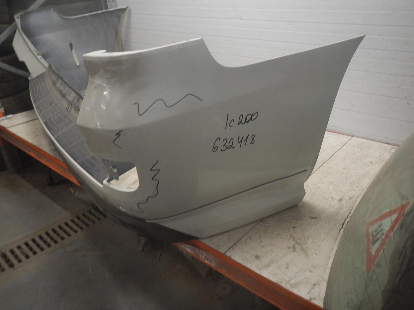 Бампер задний