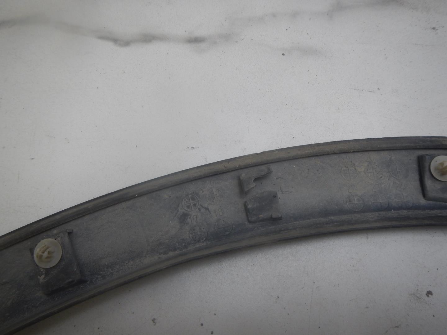 Накладка двери задней правой