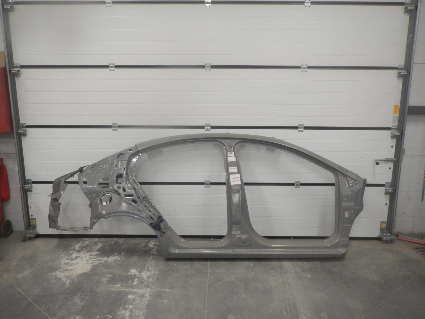 Кузовной элемент