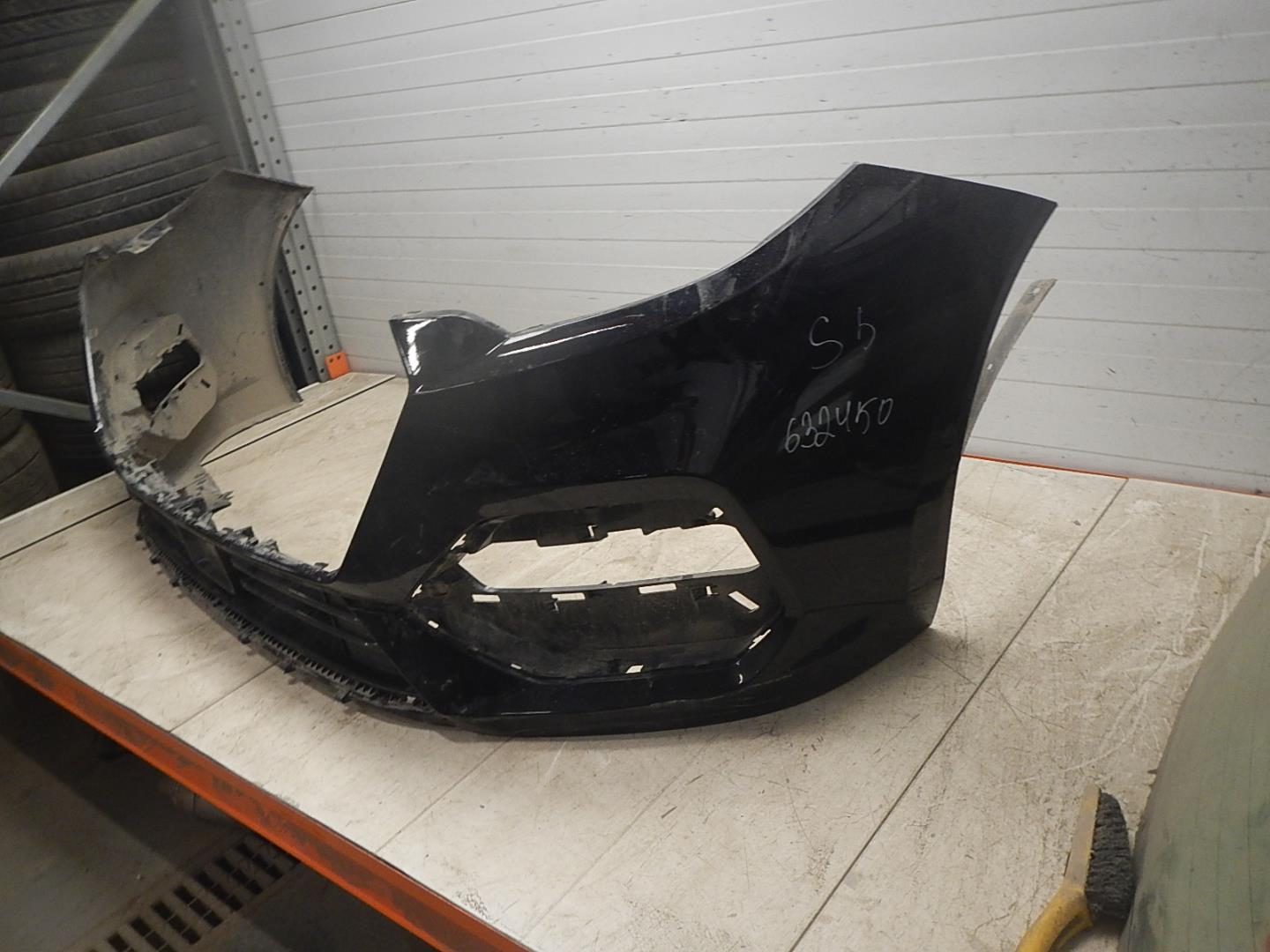 Бампер передний