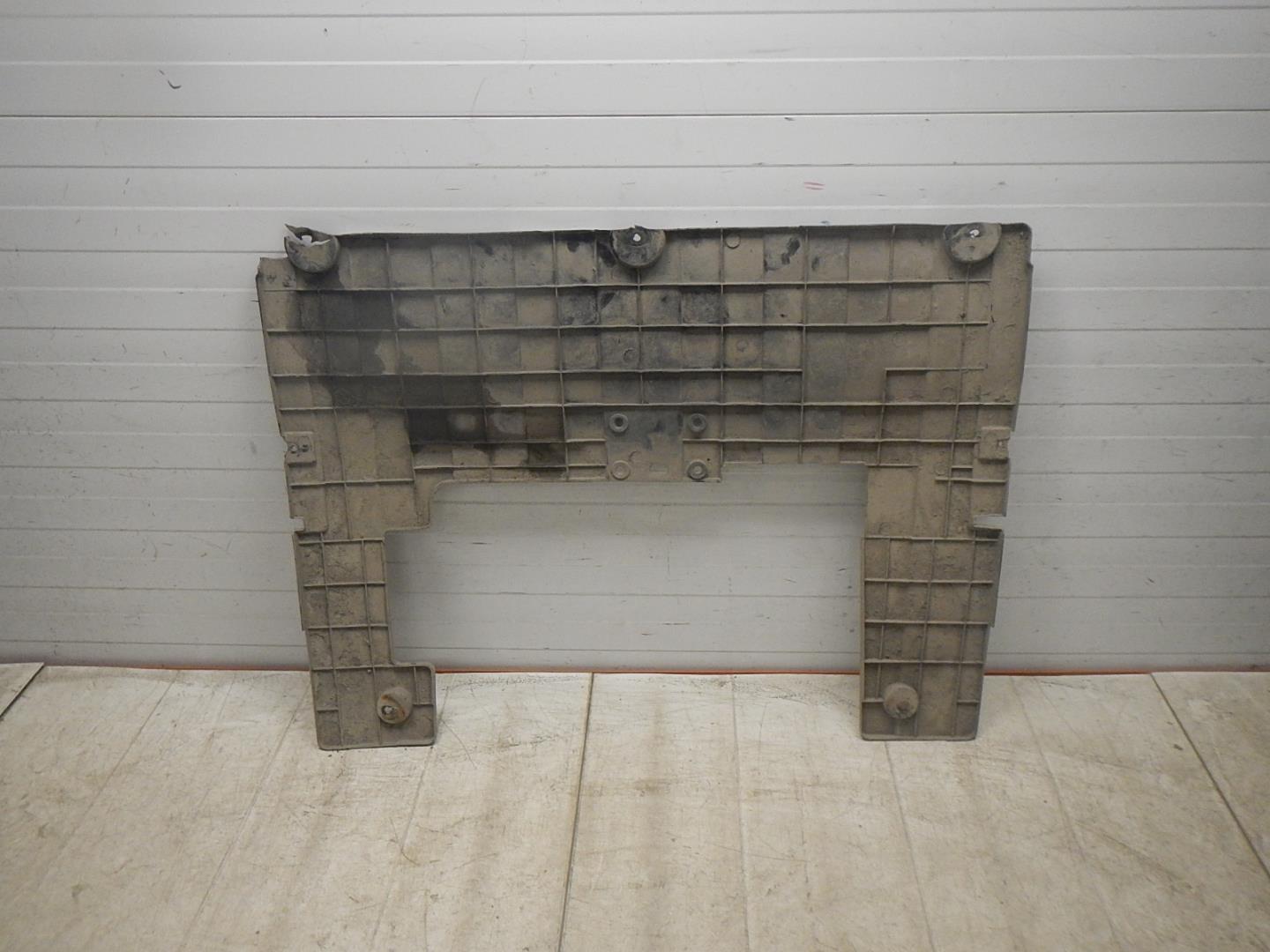 Пыльник двигателя