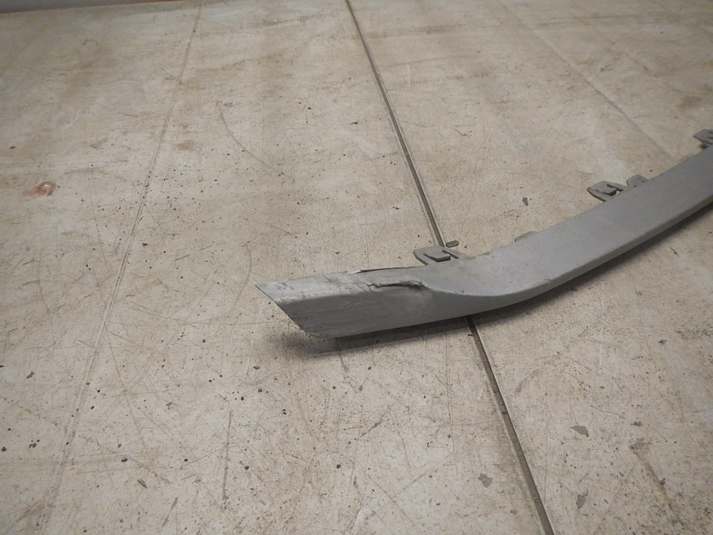 Накладка переднего бампера