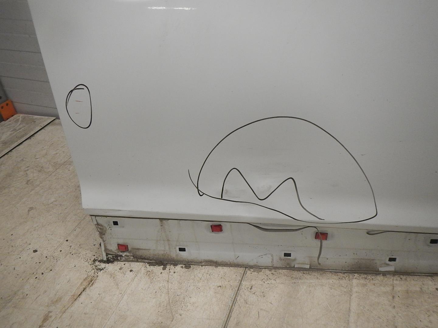 Дверь передняя правая