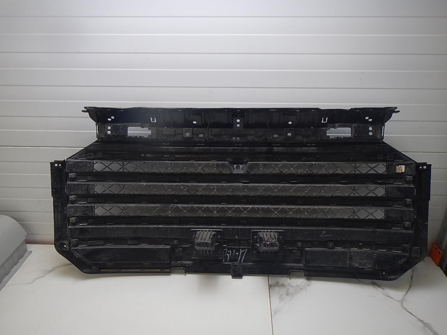 Решетка радиатора