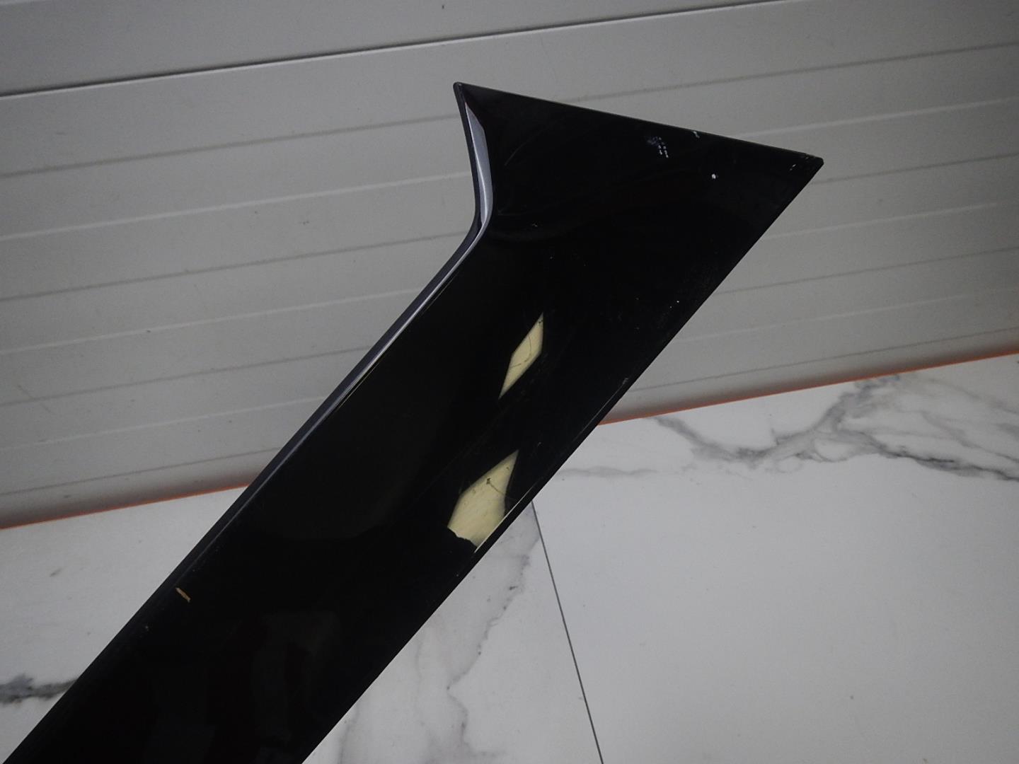 Накладка двери багажника