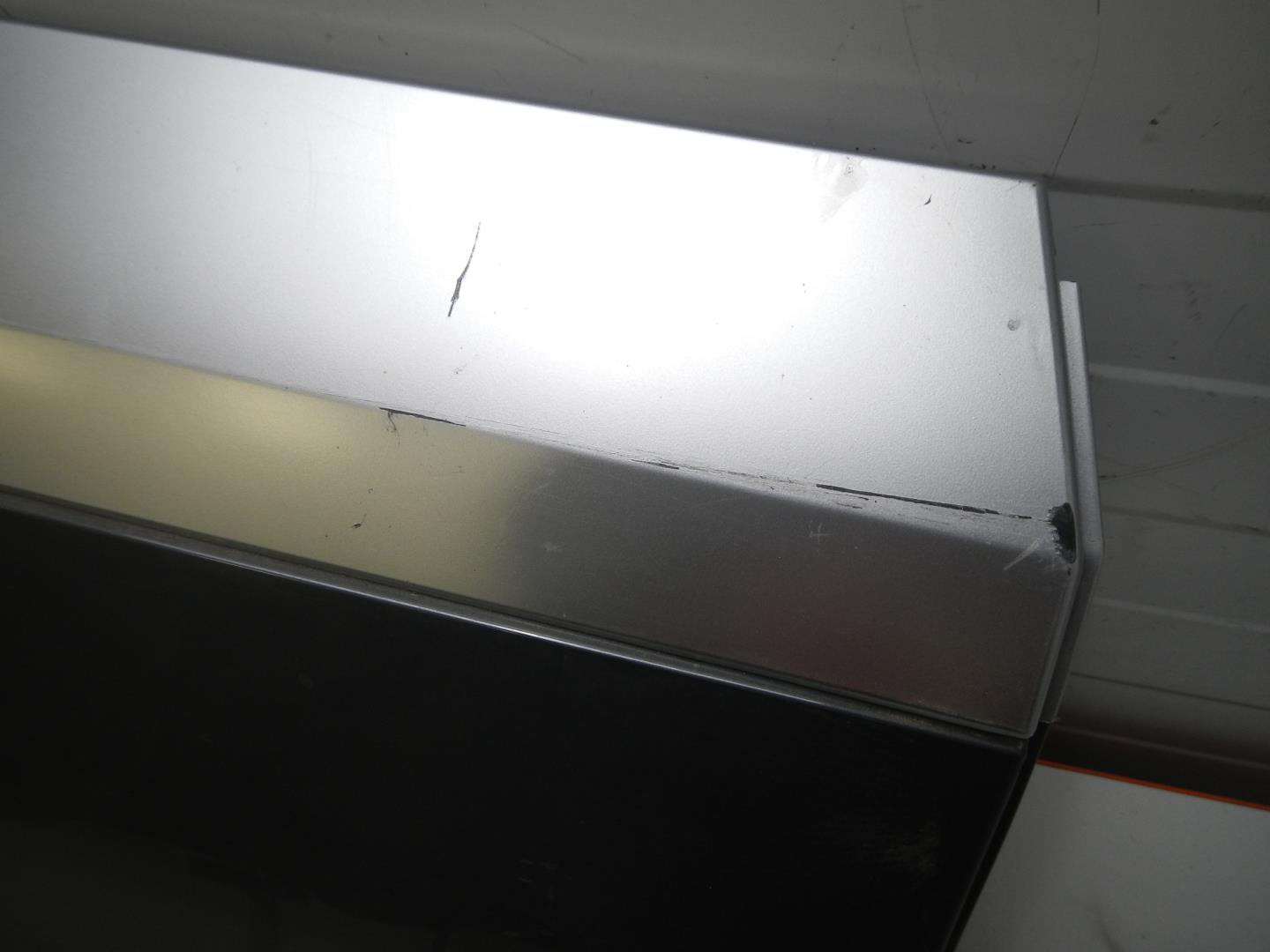 Молдинг задней правой двери