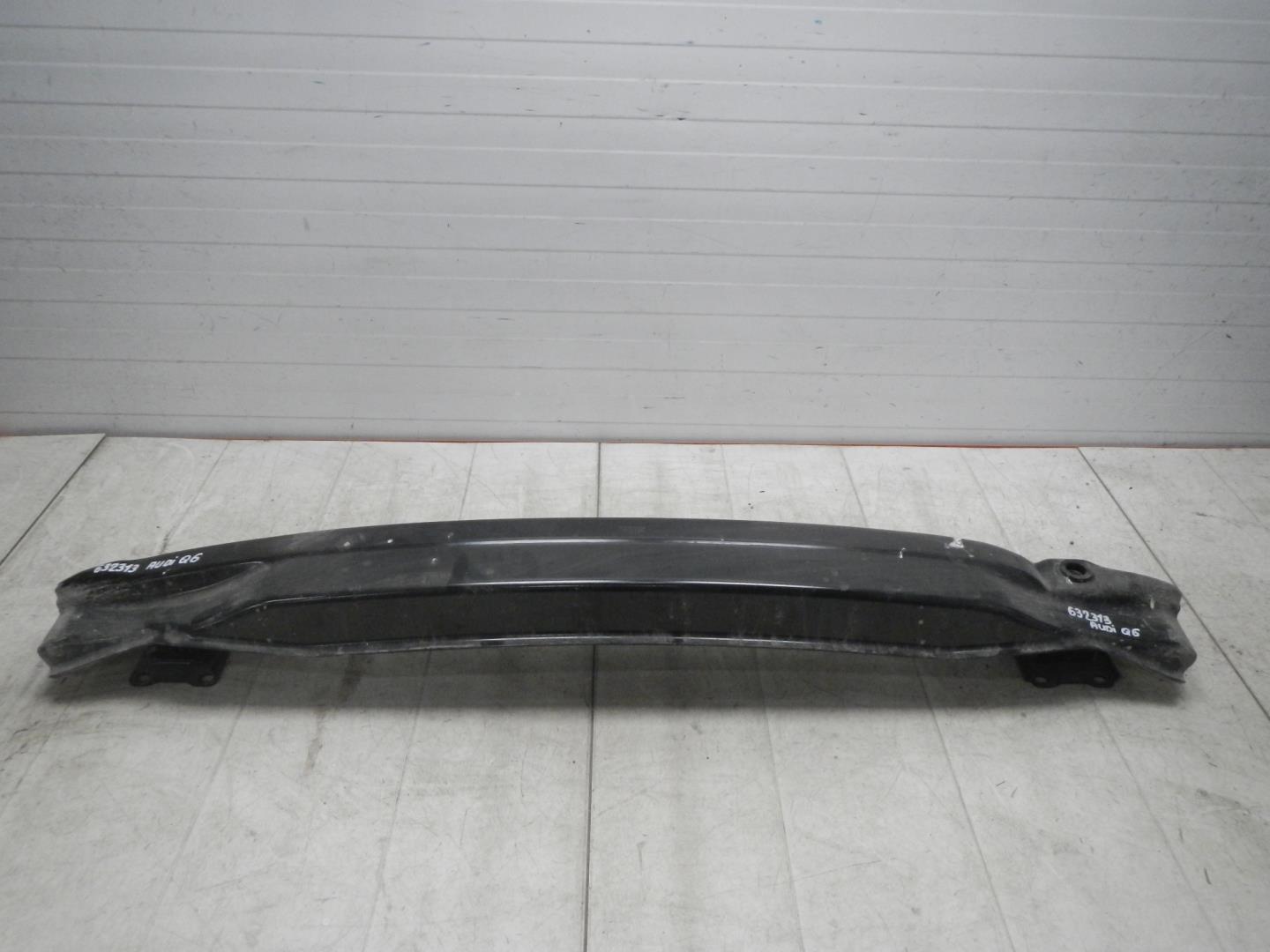 Усилитель заднего бампера