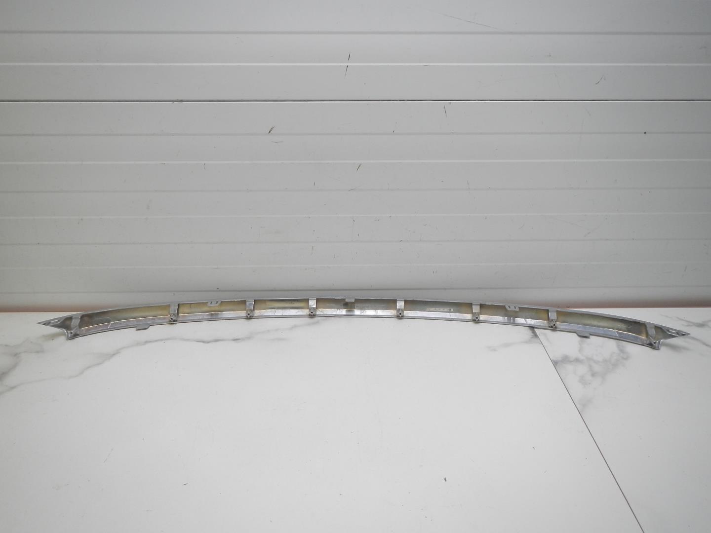 Накладка на решетку радиатора