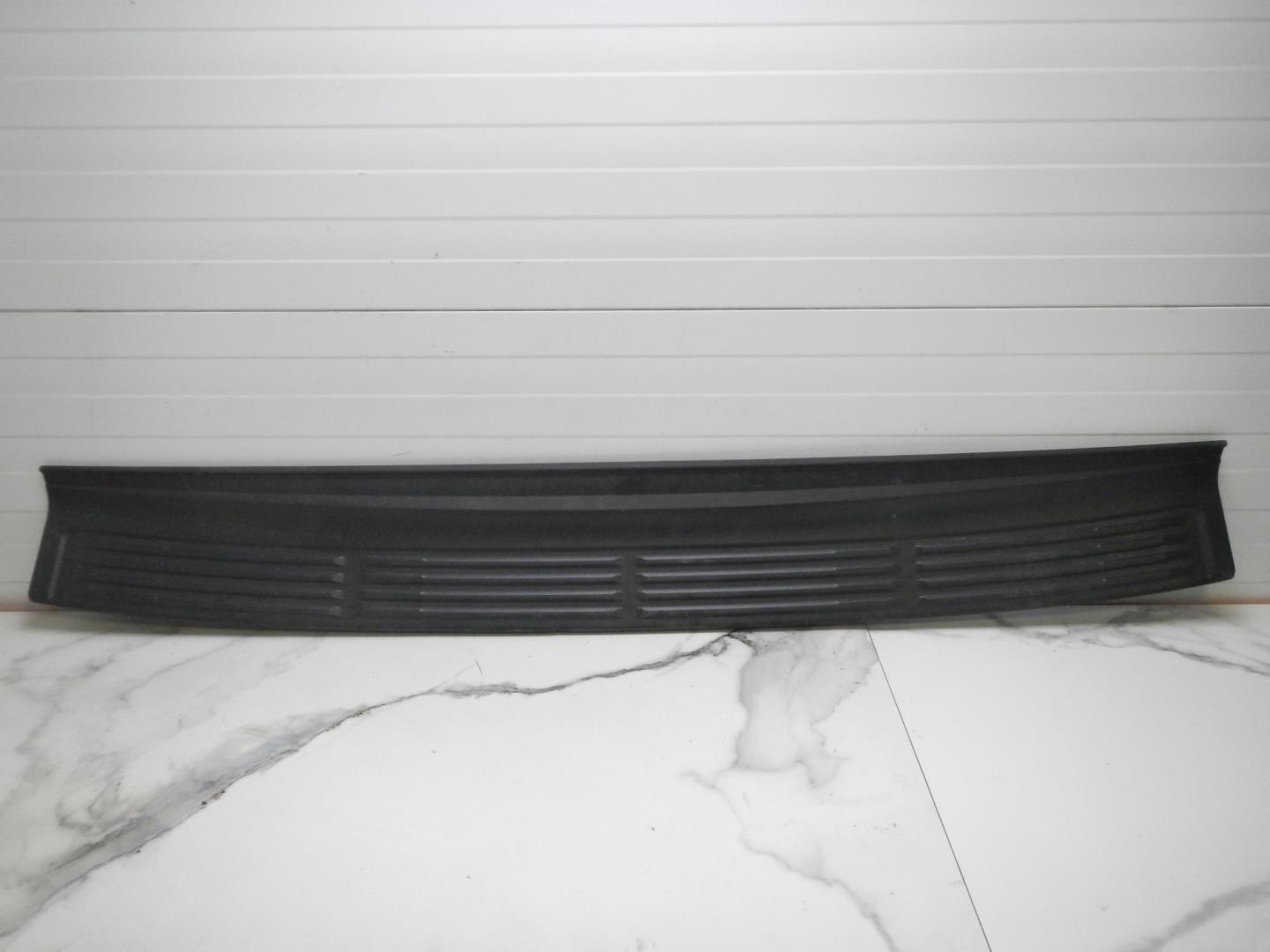 Накладка заднего бампера