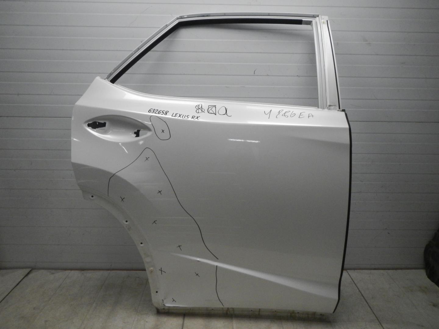 Дверь задняя правая