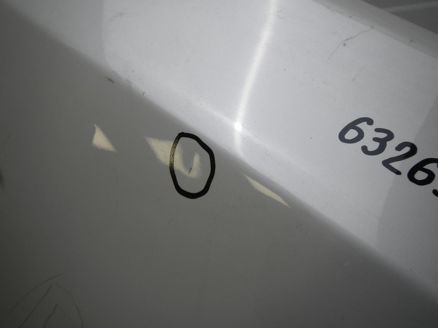 Крыло переднее правое