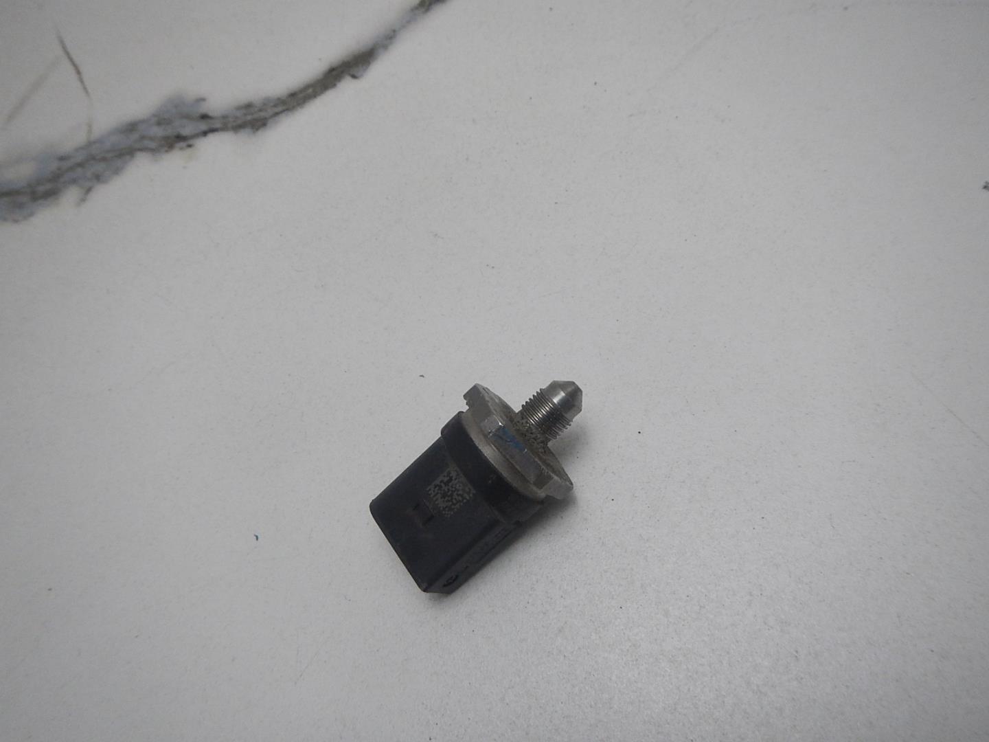 Датчик давления топлива