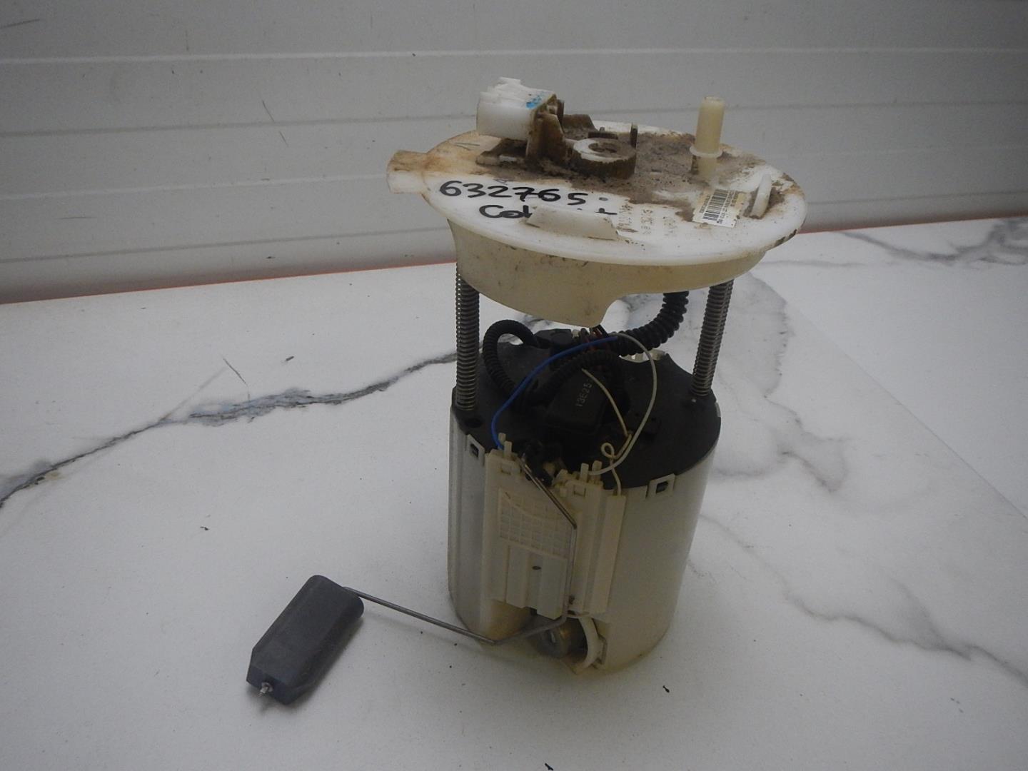 Насос топливный электрический