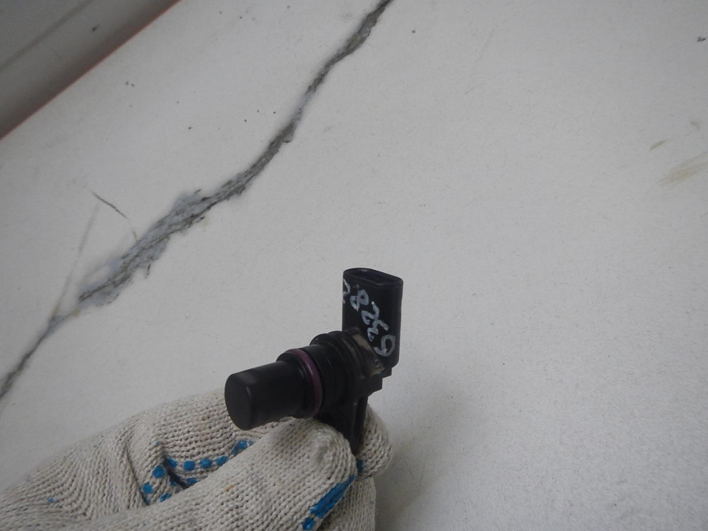 Датчик положения распредвала