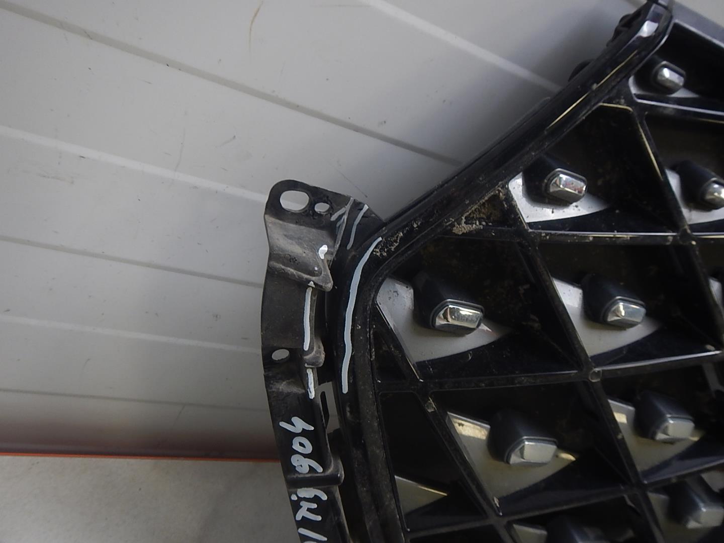 Решетка радиатора