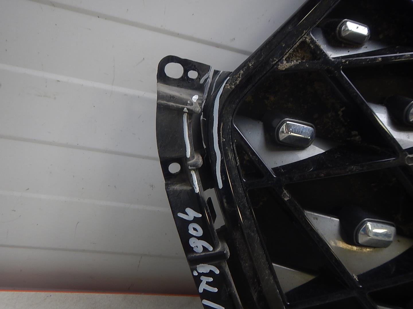 Решетка радиатора