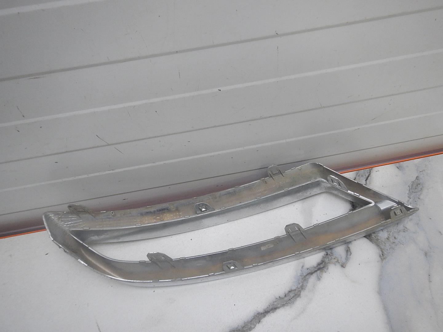 Накладка заднего бампера левая