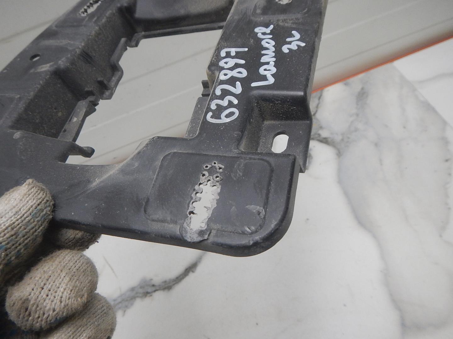 Кронштейн заднего бампера левый