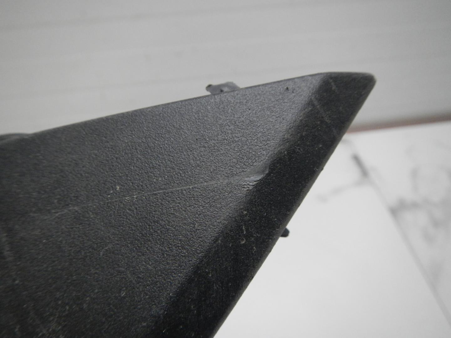 Заглушка буксировочного крюка