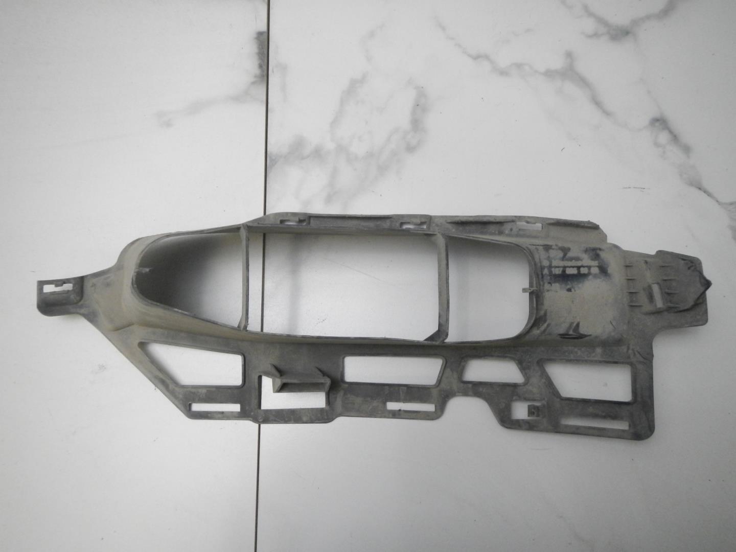 Накладка переднего бампера правая